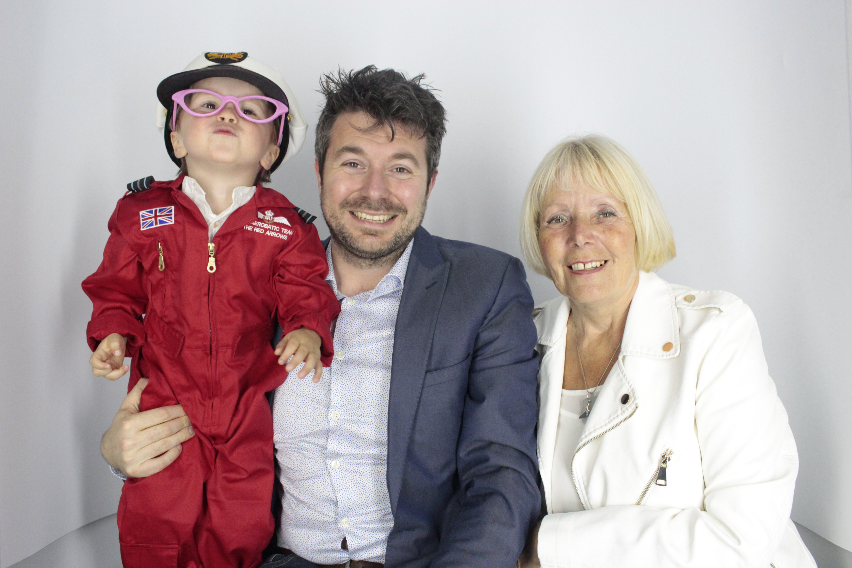 Nadine 40th Birthday  | View more photos from the event at gallery.myphotoboothexperience.co.uk/u/MyPhotoBoothExperienceLtd/Nadine-40th-Birthday